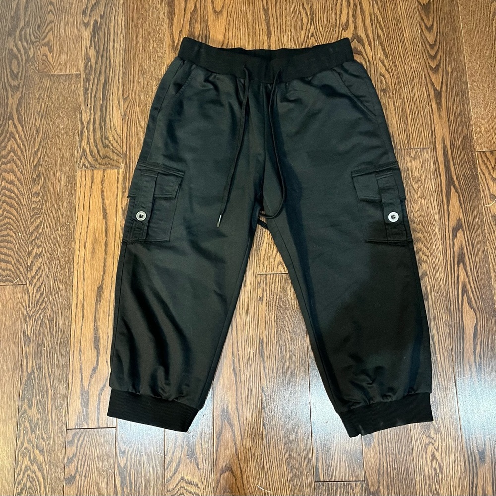 NWOT {Madepants} Cargo Capri Joggers, L